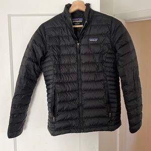 Women’s Small black Patagonia nano puff jacket EUC